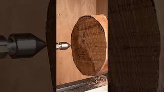 Perfect manual wood lathe - Amazing Machine