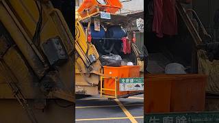 【#Shorts 95】彰化縣員林市垃圾車KES-8380壓縮機運作畫面