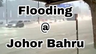 Flooding near Skudai Danga Bay at Johor Bahru on 25 September 2022 / SG to JB / traffic incident