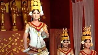 Apsara Dancers