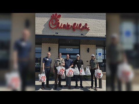 Chick-fil-A donates sandwiches as wildfire battles continue in northern Minnesota