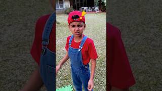 Kids Face Bugs In Picnic 🐜