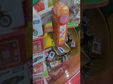 【厳しいって😡】トミカタワーがすぐ倒れるはずだったのに… #トミカ #クレーンゲーム #スウィートランド