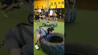 被扯後腿感的翻輪胎