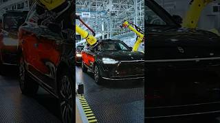 Huawei's automobile factory robot does final inspection before leaving the factory #machine #shorts