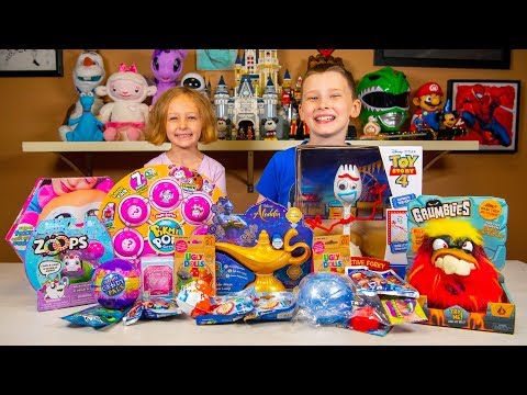 Disney Aladdin & Toy Story 4 Toys Kids Surprise Eggs Blind Bags | Kinder Playtime It's a Toy Party!