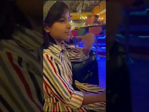 Americans 🇺🇸 V/S Indians 🇮🇳 at a restaurant | Fun_with_Asita