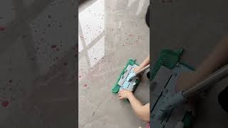 live broadcast room has opened a benefit! Mopping the floor without water