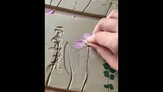 Ceramics with Floral Imprints | Hessa Al Ajmani | Domestika English