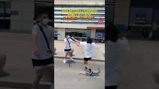 3個月沒見面，男友接住飛奔過來的女友，卻差點當場“失足”！  【四川觀察】