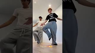 Tung tung tung #vibecheck #videoshort #dance #videoviral #statuts #shortsviral #dance #duo