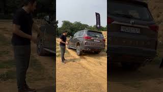 See the MG Gloster covering the articulation test in 2WD mode! |#v3cars |#shorts |#gloster |