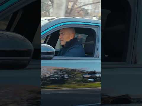 Zinédine Zidane Drives the new Alpine A290 in Madrid  #automobile #sportscar #zidane #madrid #ev