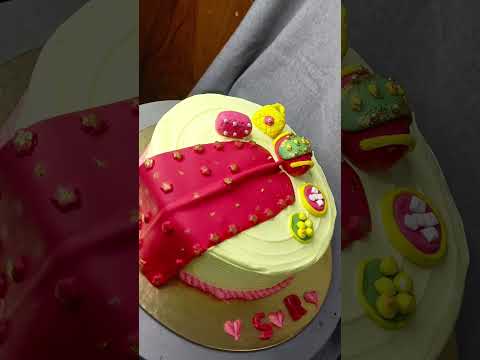 cake for haldi #haldiceremony #fondantcake #haldicake#viral #chocholatecake