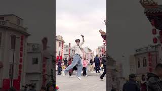 CR.抖音 張集駿 這回說是E人，反正我是信了…… #新年有禮了 #解鎖蛇年開工第一天 #張集駿 #演員張集駿 #張集駿工作室 #一呼而集 #日常駿集地