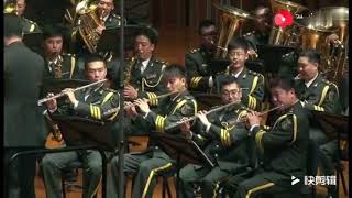 震撼！這才是真正的軍樂團演奏《歌唱祖國》太好聽了