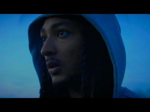THEODORT - Un peu de retenue
