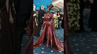 Jodie Turnee Smith 1800s Swaggy Slay @ The Met Gala 2025 #jodieturnersmith #fashionpolice #metgala