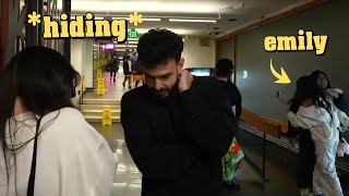 Leslie and Tarik PRETEND to be Extra Emily's Fans