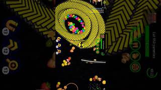 Yellow WORM Vs Bubble Worm Fight #gaming #wormszone #gameplay #viral