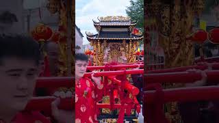 慈悲娘娘又称观音菩萨化身之一。在民间信仰中，慈悲娘娘被视为救苦救难、慈悲为怀的神祇。#潮汕民俗文化#愿所求皆所愿 #诸事顺利