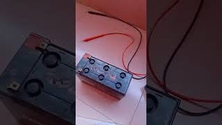 Damage battery inside.is itrepair or no?