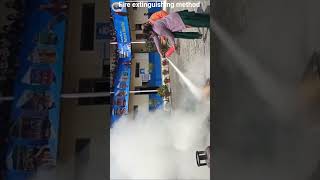 Fire extinguishing methods smothering #ytsshorts #virolvidio #firefighting