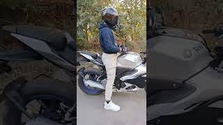 Yamaha r15 v4 edit #trendingshorts #viralvideo #yamaharevsyourheart #yamhar15v4
