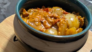 Pyaaz‑Tamatar ki sabji: a speedy, tangy-spicy curry made with just onions, tomatoes & staple spices.