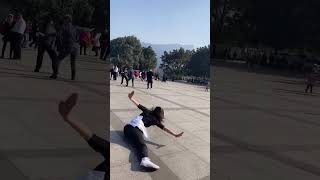 本姑娘从不后悔选择武术，因为选择是对的，奔赴就有了意义！ #我向你奔赴而来你就是星辰大海#峨眉凌云