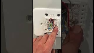 How to install a thermostat!! Honeywell T4 thermostat installation#diy #hvachacks #hvac #bluecollar