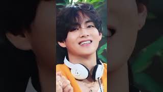 kim taehyung cute smile #btsarmy #topshorts #vcute #subscribe