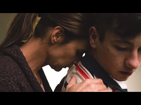 相差35岁的忘年恋，中年丧子的女人与少年的邂逅，是爱还是救赎？