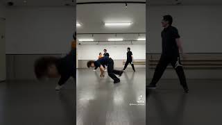 #HEROスポーツクラブ #ブレイクダンス #ダンス #アクロバット教室 #体操教室 #マット#跳び箱 #鉄棒 #川崎市 #宮前平校 #宮崎台校 #幼児体操 #バク転 #宙返り#生徒募集中