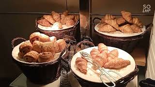 Four Points by Sheraton Downtown Dubai Breakfast Buffet #fourpointsbysheraton #burdubai  #marriott