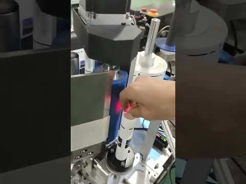半自动软管贴标机  #machine #aluminumfactory #automobile #aluminumworks #factory #aluminumindustry #aluminium