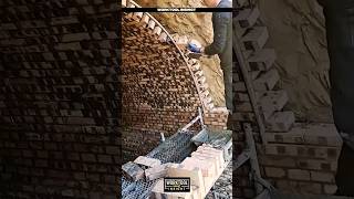 arched bricklaying technique using manual support worktool