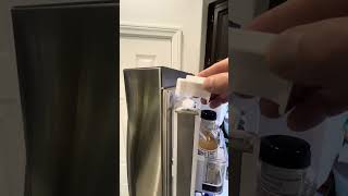 Fix your Samsung fridge’s broken door flipper in just 10 seconds! #diyrepair #diy #homeappliance