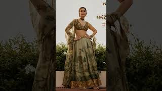 Festive Designer wear for women's #fusionwear #fashiontrends #lehenga #festivelook #festivestyle