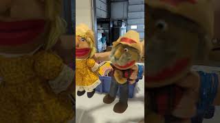 Nashville Now Network Puppets 🎶 #shotgun #red #again #missdaisy #ralphemery #show #youtubeshorts ❤️
