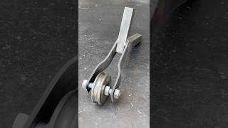 Homemade adjustable pulley #tools #diytools #seniorwelder
