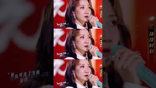 #胡海泉 #乃万 《无价之姐》被风吹乱了发梢，轻拂一脸的骄傲～