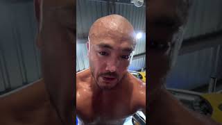 每天流2-3公斤汗水起，百天500斤汗水 如此脱水才减掉一龙70斤减肥计划 营养要跟上， 腹肌凸显才是极致瘦壮，还差一点一龙 加油👏  狠人行为 体育精神 减肥逆袭