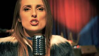 MACAO BAND - ŽENA S LISTE (OFFICIAL VIDEO)