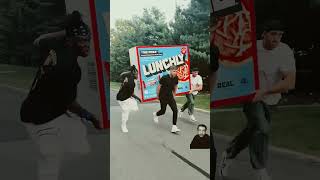 Mr beast running with two other people 💯🎯😎 #mrbeast #live #mrbeastshorts #youtubers #challenge #sub