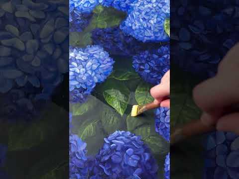 Varnishing Blue Hydrangeas #paintingprocess #paintinginspiration #cozyart
