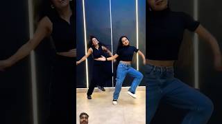 Silver de Trending dance #dance #bollyshake #dancecover #easydancesteps #dancer #dancehooksteps