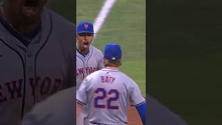 UNBELIEVABLE play by Francisco Lindor 🤯 #mets #newyorkmets #defense #shortstop