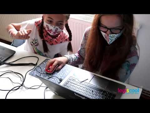 Holčičí den v Logiscool (Girls in ICT Day)