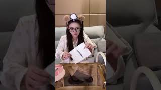 Bắt trend muộn chút thoi  #kinhthoitrang #gongkinh #eyewear #dariuseyewear